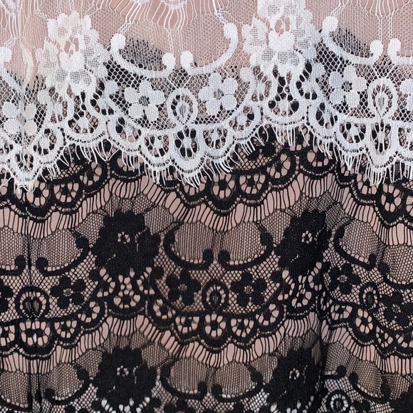 Jessica Simpson multilayer lace dress. Tan lining. Size 10. - Picture 7 of 8